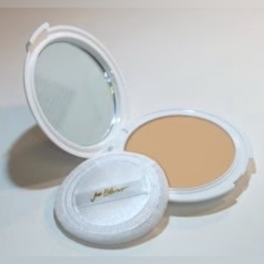 NIB Joe Blasco Cosmetics Light Finish Perfect Pressed Powder